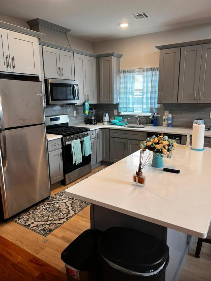 Springview Homes 12Mins From Ewr & 3 Mins From University Hospital نيوآرك المظهر الخارجي الصورة
